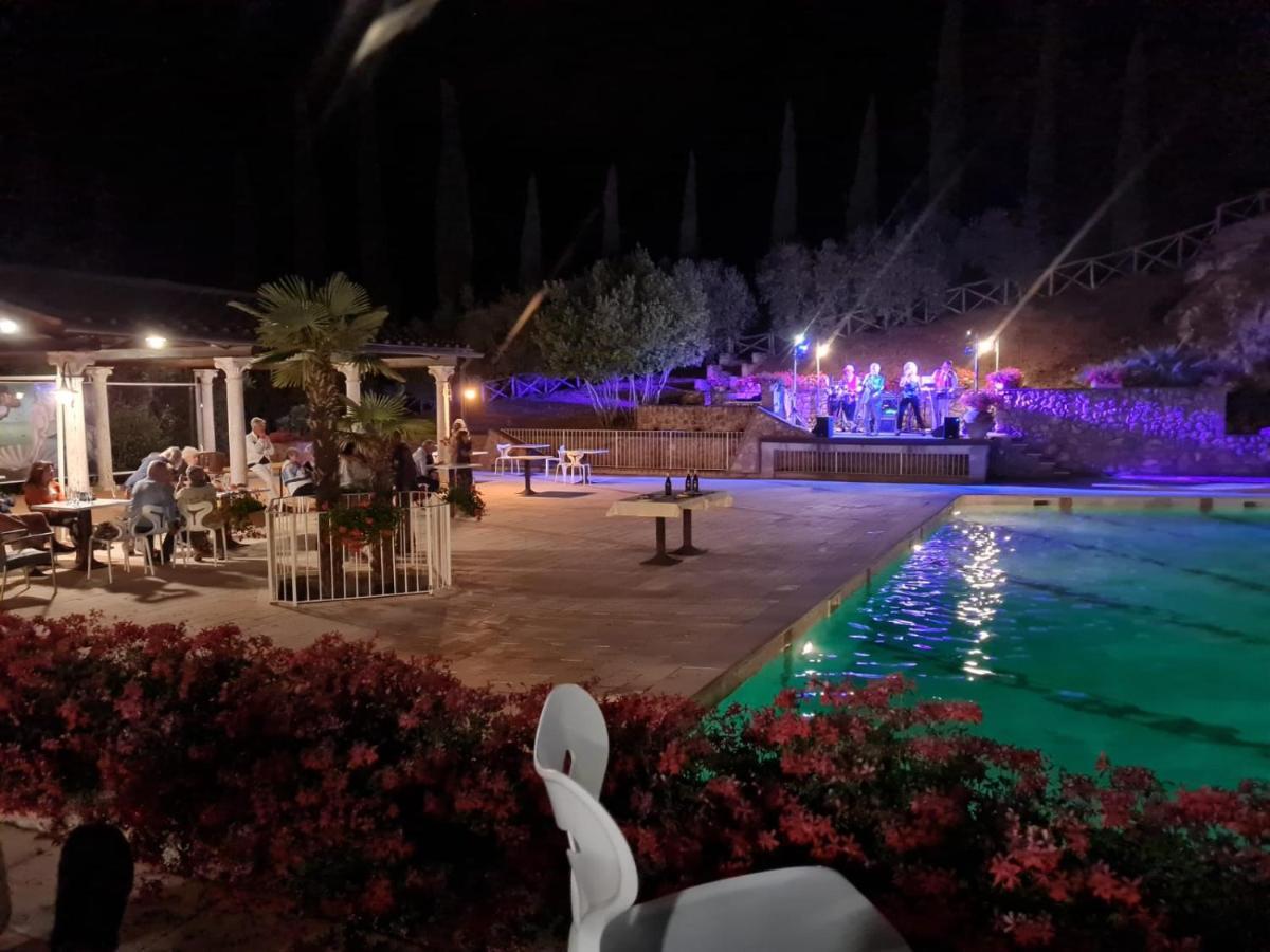 Borgo Di Barigianino Aparthotel Sovicille Luaran gambar