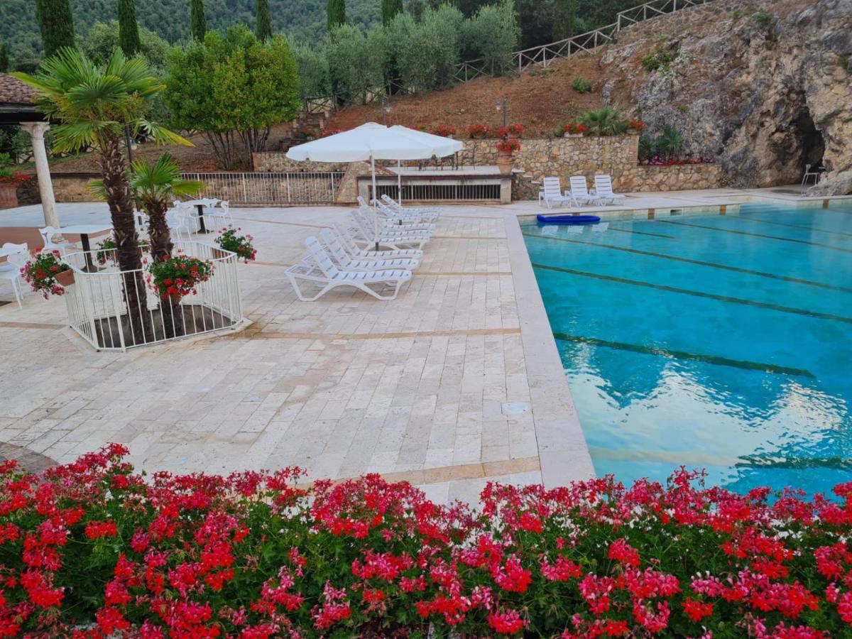 Borgo Di Barigianino Aparthotel Sovicille Luaran gambar